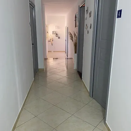 Otel Unico *